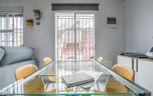 Chalet adosado en Calle San Juan de Ribera, La Rinconada